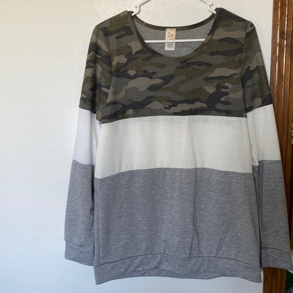 Fun color block womens long sleeve